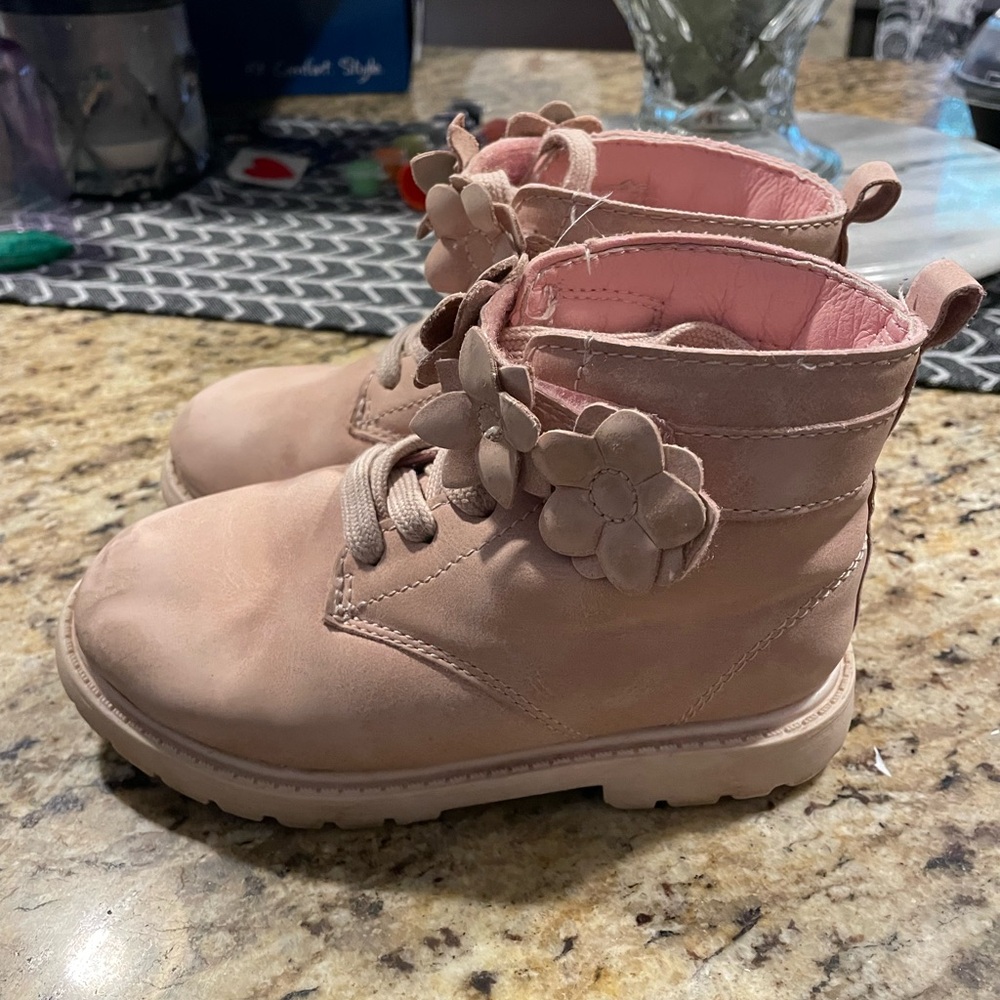 Carter’s light pink suede boots size 11
